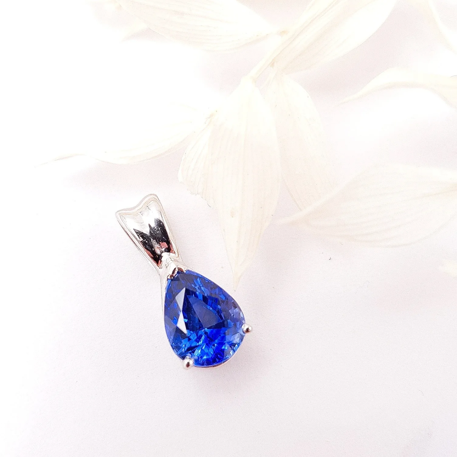 Boucles d'oreilles précieuses